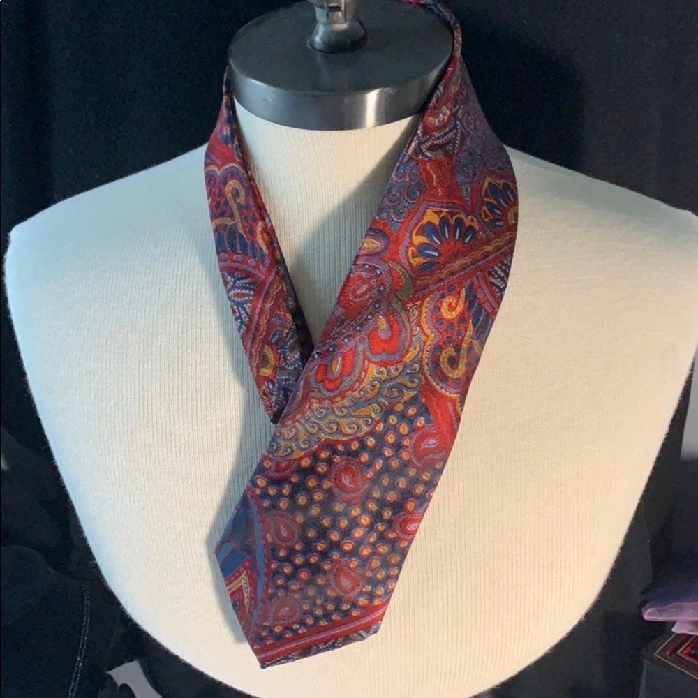 Vintage Club Classics paisley tie